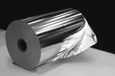 Pourquoi le papier aluminium possède un côté brillant et un côté mat, et voici leur utilité